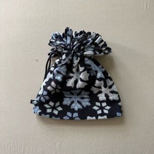 Vintage TurtleFur Snowflake Fringe Fleece Beanie